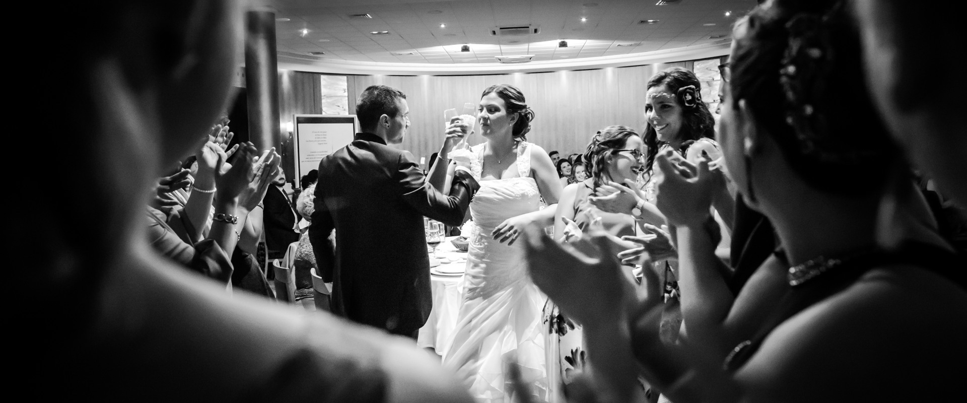 Fotografía de bodas íntimas en Valencia: Capturando momentos especiales