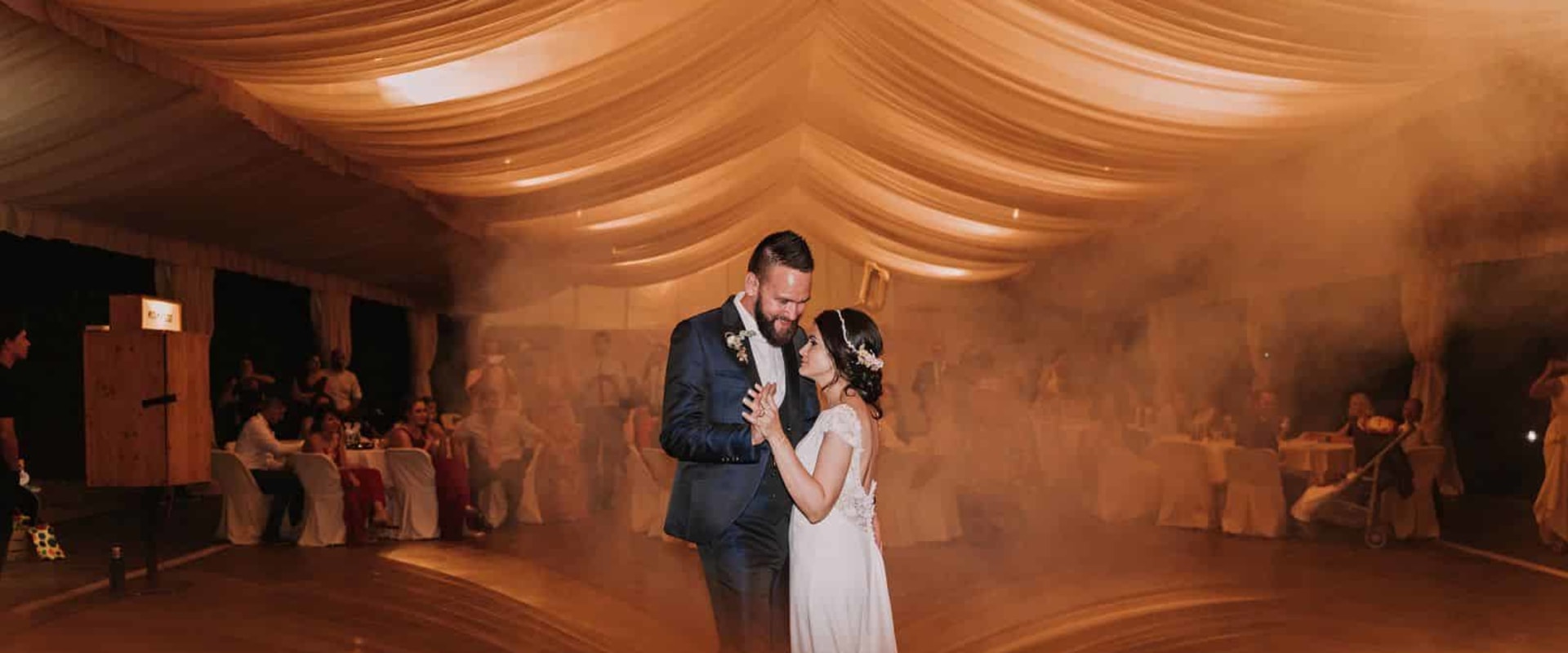 Fotografía de bodas moderna: captura el momento con estilo